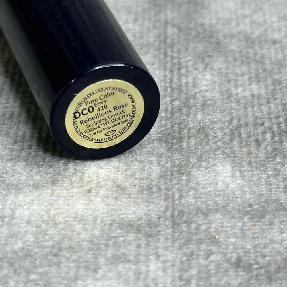 Estee Lauder Pure Color Envy 420 Rebellious Rose Lipstick .12 oz 3.5 G Full Size - Picture 4 of 4